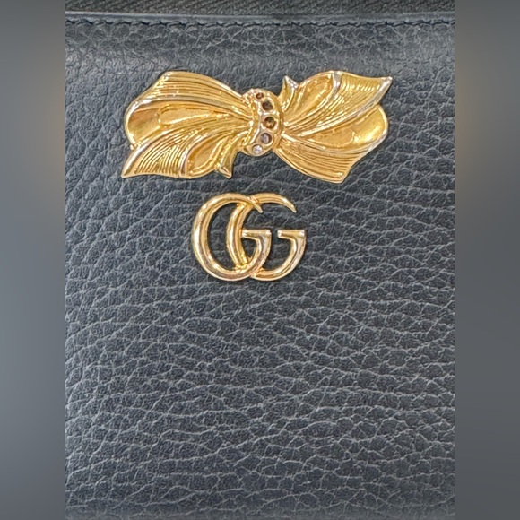 Gucci GG Marmont Bow Zip Around Wallet Black Leather Gold Logo - Picture 2 of 13